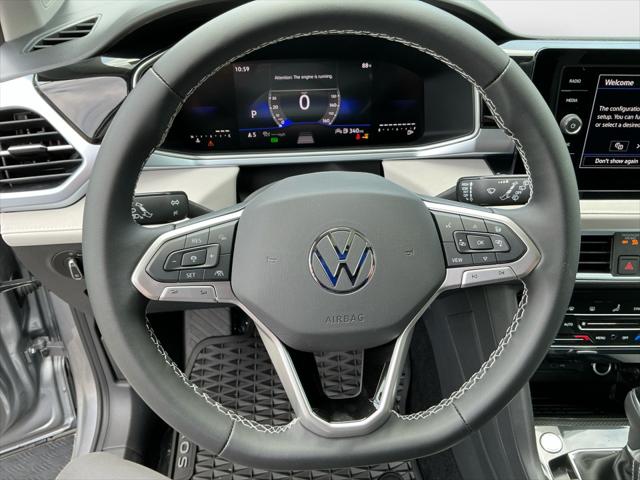 2025 Volkswagen Taos 1.5T SE