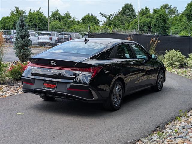 2024 Hyundai Elantra Hybrid Blue