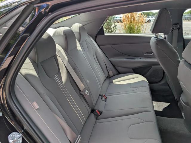 2024 Hyundai Elantra Hybrid Blue