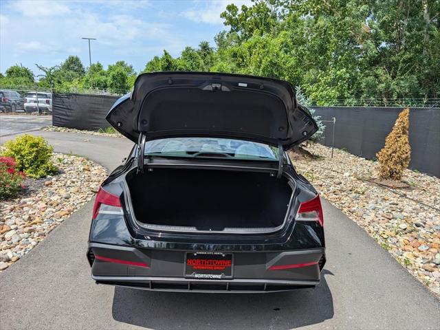 2024 Hyundai Elantra Hybrid Blue