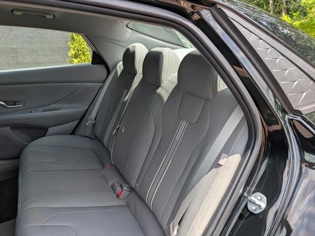 2024 Hyundai Elantra Hybrid Blue
