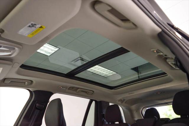 2026 Volvo XC90 Plus, B5 AWD Gas (mild hybrid), Gasoline, Bright, 7 Seats