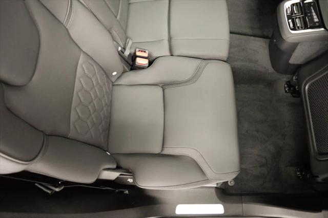 2026 Volvo XC90 Plus, B5 AWD Gas (mild hybrid), Gasoline, Bright, 7 Seats