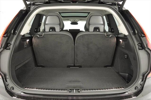 2026 Volvo XC90 Plus, B5 AWD Gas (mild hybrid), Gasoline, Bright, 7 Seats