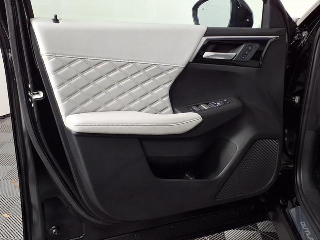 2025 Mitsubishi Outlander PHEV SEL Platinum Edition