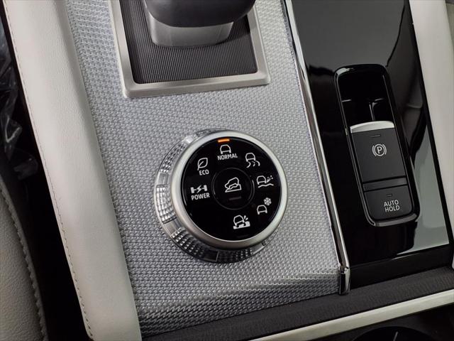 2025 Mitsubishi Outlander PHEV SEL Platinum Edition