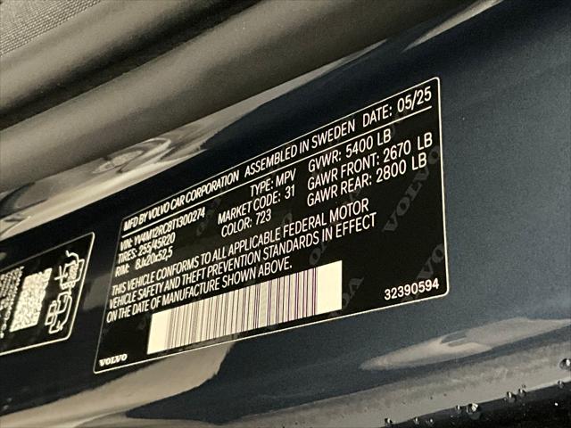 2026 Volvo XC60 B5 Plus