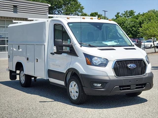 2025 Ford Transit Cutaway Unknown