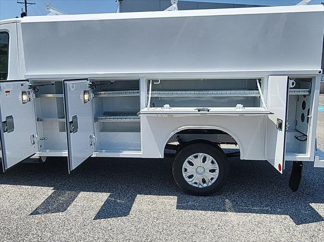 2025 Ford Transit Cutaway Unknown