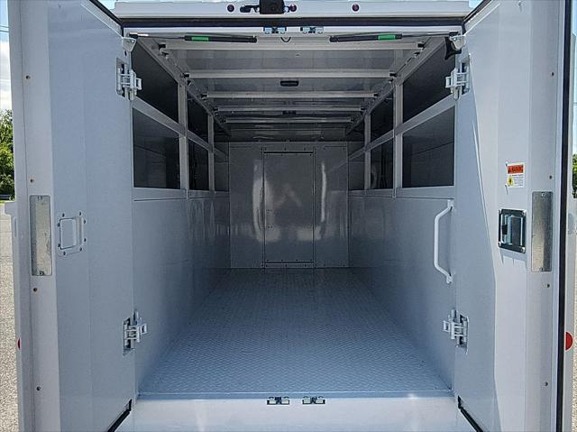 2025 Ford Transit Cutaway Unknown