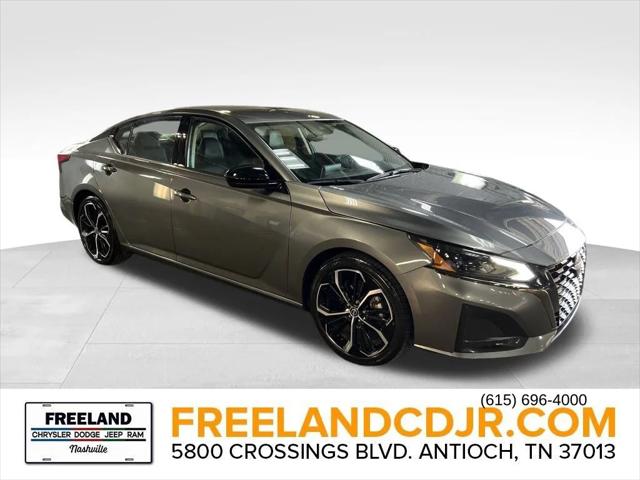 2023 Nissan Altima SR FWD