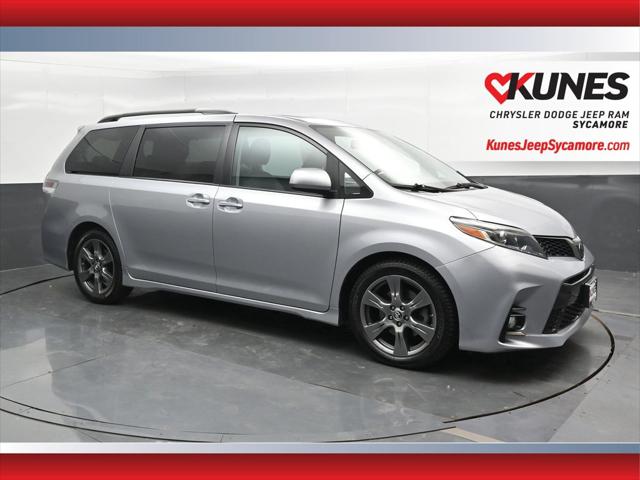 2018 Toyota Sienna SE 8 Passenger
