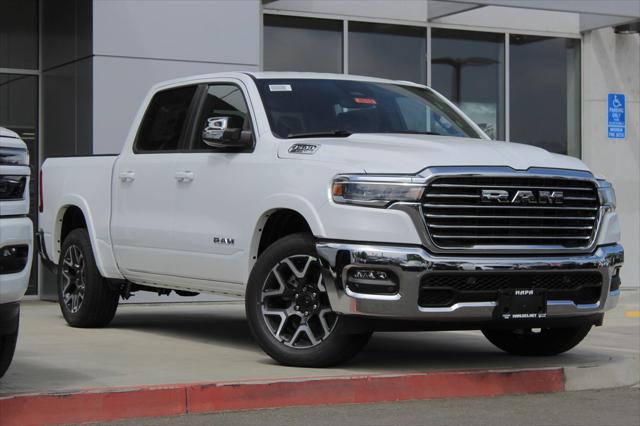 2025 RAM Ram 1500 RAM 1500 LARAMIE CREW CAB 4X4 57 BOX