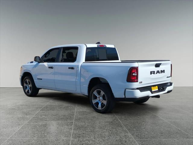 2025 RAM 1500 Tradesman Crew Cab 4x4 57 Box