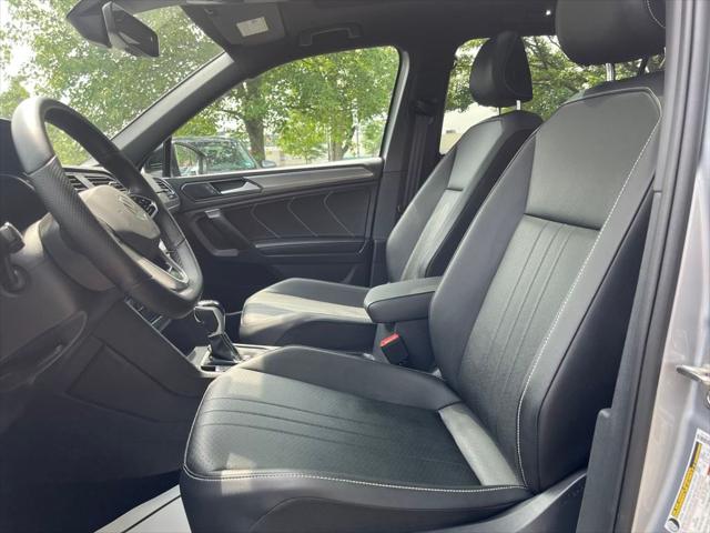 2023 Volkswagen Tiguan 2.0T SE R-Line Black