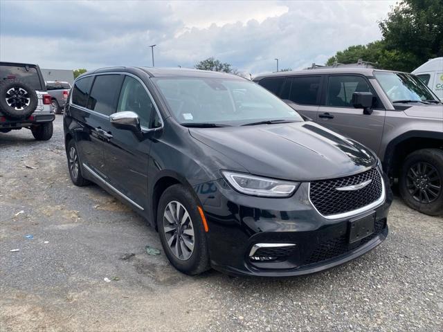 2022 Chrysler Pacifica Hybrid Limited