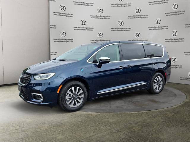 2022 Chrysler Pacifica Hybrid Limited