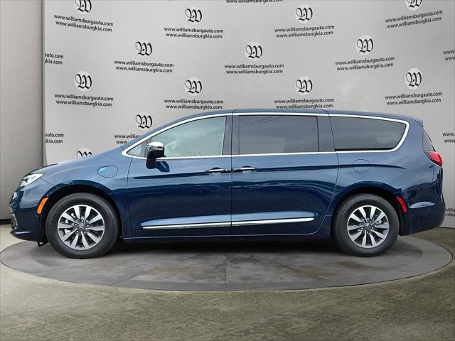 2022 Chrysler Pacifica Hybrid Limited