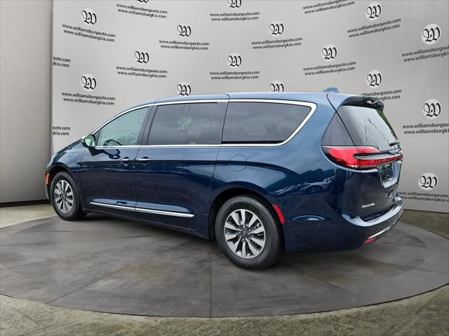 2022 Chrysler Pacifica Hybrid Limited