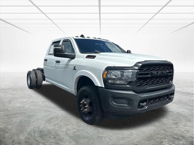 2023 RAM 3500 Chassis Tradesman/SLT/Laramie/Limited