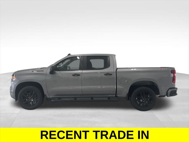 2023 Chevrolet Silverado 1500 4WD Crew Cab Short Bed Custom