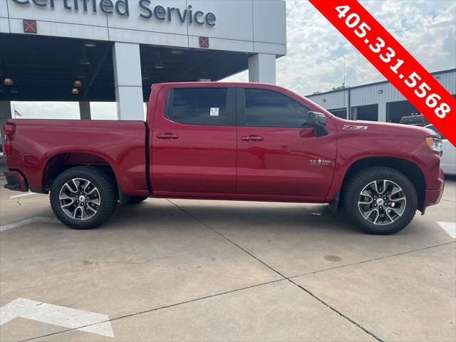 2022 Chevrolet Silverado 1500 4WD Crew Cab Short Bed RST
