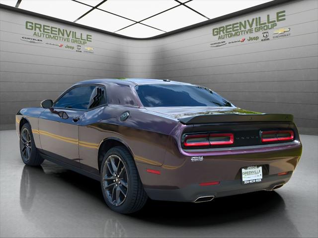 2022 Dodge Challenger SXT AWD