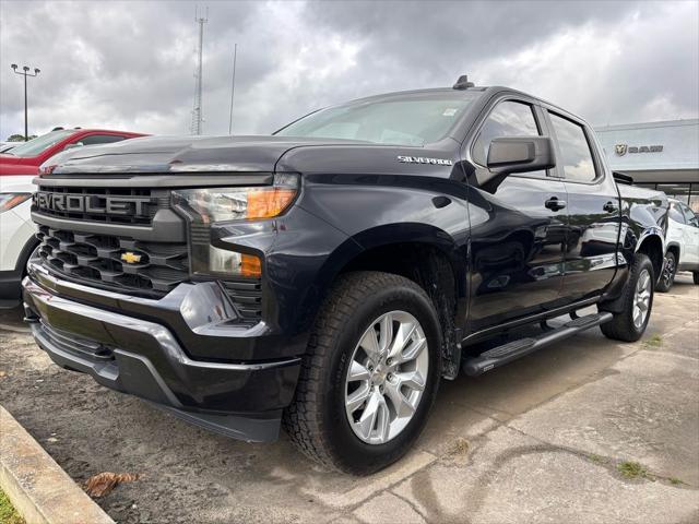 2023 Chevrolet Silverado 1500 4WD Crew Cab Short Bed Custom 2023 Chevrolet Silverado 1500 4WD Crew Cab Short Bed Custom