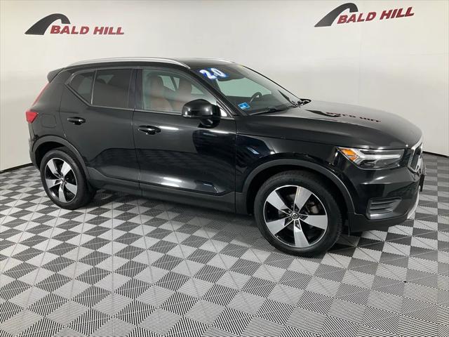 2020 Volvo XC40 T5 Momentum