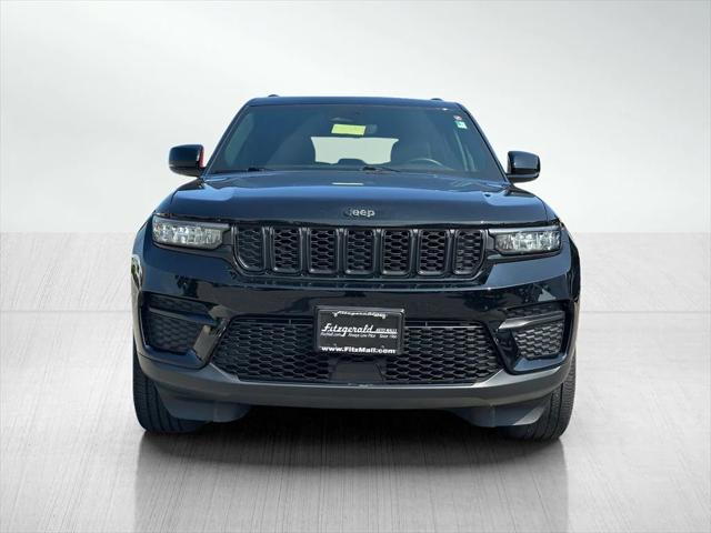 2022 Jeep Grand Cherokee Altitude 4x4