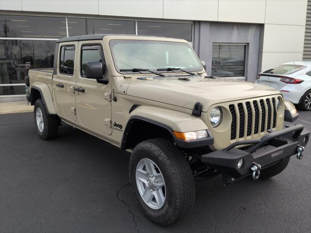 2022 Jeep Gladiator Sport S 4x4