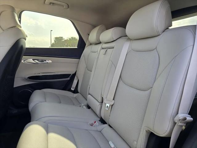 2026 Genesis GV70 2.5T