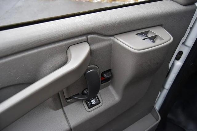 2019 GMC Savana 2500 Work Van