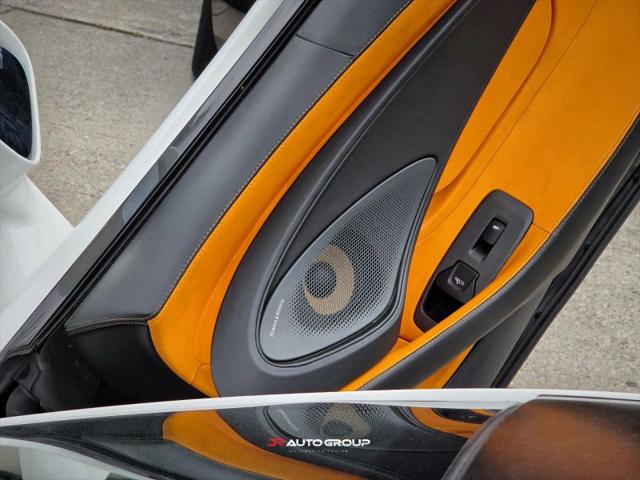 2016 McLaren 570S Base