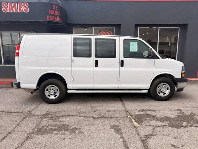 2022 Chevrolet Express Cargo Van RWD 2500 Regular Wheelbase WT