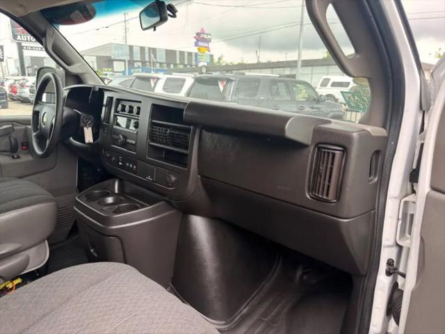 2022 Chevrolet Express Cargo Van RWD 2500 Regular Wheelbase WT