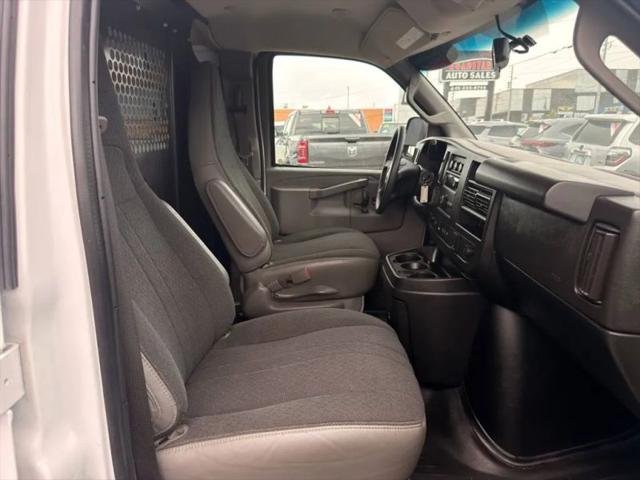 2022 Chevrolet Express Cargo Van RWD 2500 Regular Wheelbase WT