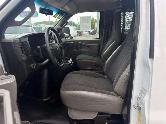 2022 Chevrolet Express Cargo Van RWD 2500 Regular Wheelbase WT