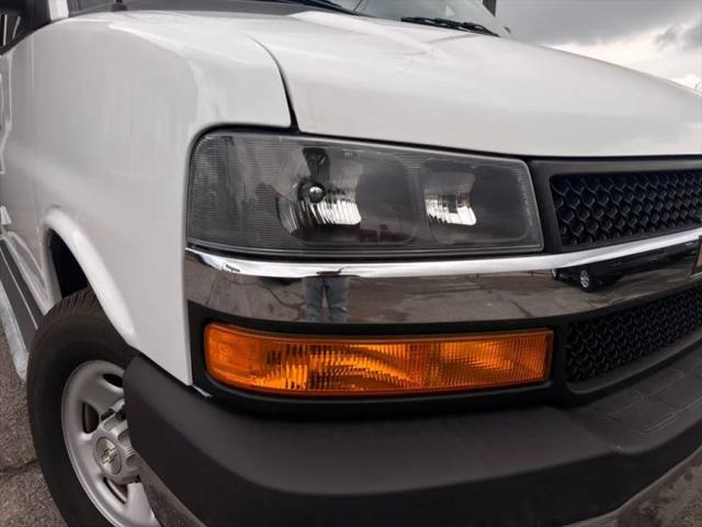 2022 Chevrolet Express Cargo Van RWD 2500 Regular Wheelbase WT