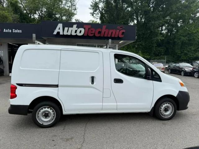 2013 Nissan NV200 S for sale in New Milford, CT