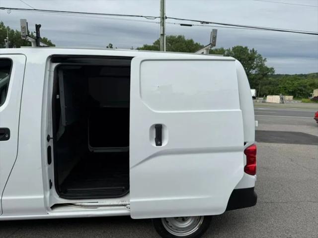 2013 Nissan NV200 S