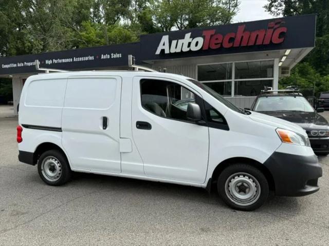 2013 Nissan NV200 S