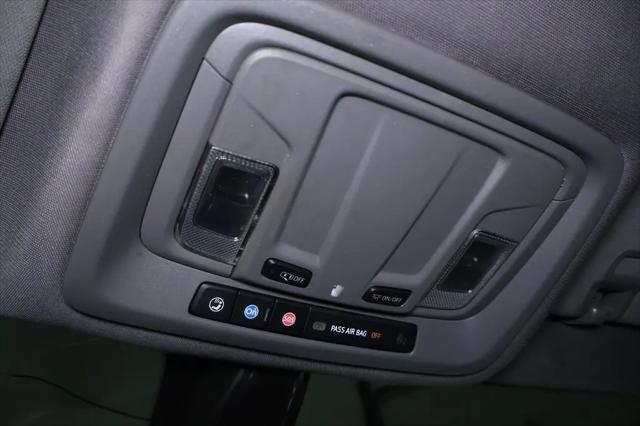 2021 GMC Sierra 1500 4WD Crew Cab Short Box Elevation