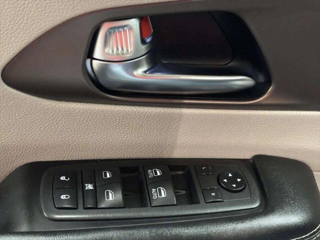 2021 Chrysler Voyager LXI