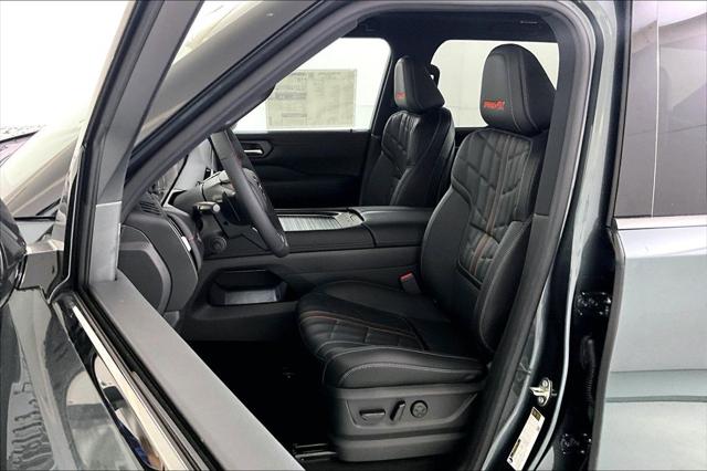 2025 Nissan Armada PRO-4X 4WD