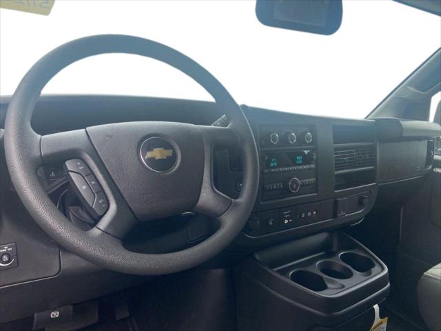 2025 Chevrolet Express Cutaway Work Van