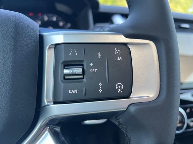 2025 Land Rover Discovery P300 S