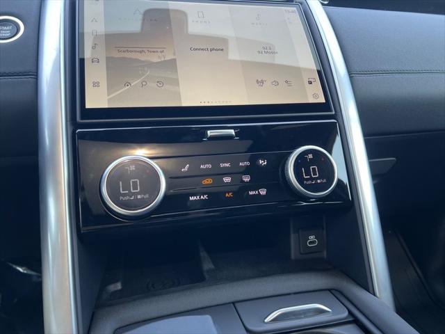 2025 Land Rover Discovery P300 S