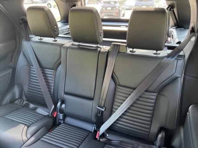 2025 Land Rover Discovery P300 S
