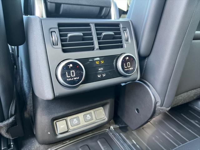 2025 Land Rover Discovery P300 S